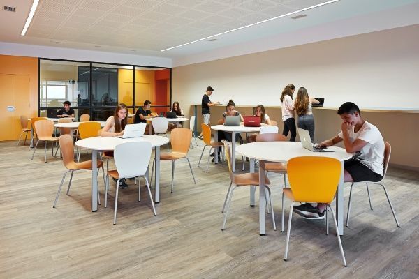 Clases presenciales de Formación Profesional en Barcelona