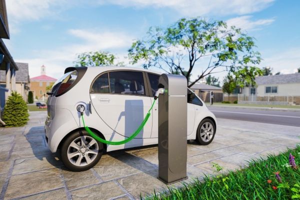 Curso instalación de puntos de recarga en Barcelona