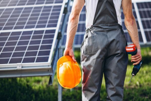 Cursos de instalación de paneles solares en Barcelona