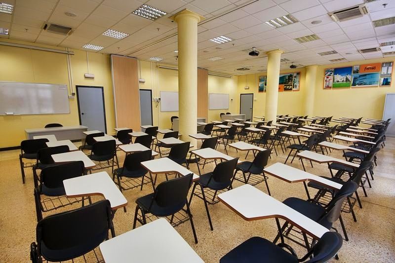 Escuela para instaladores en barna